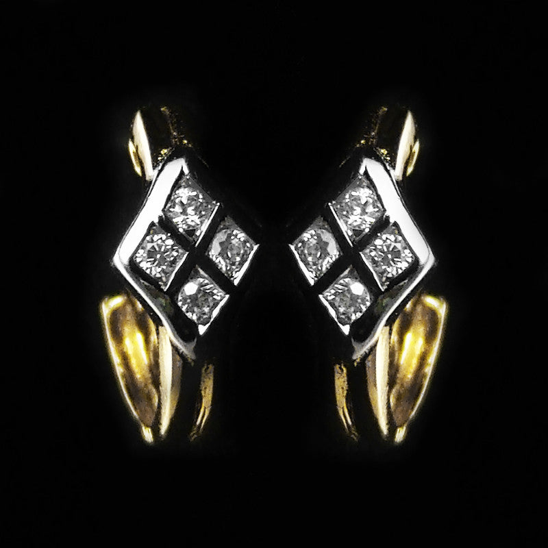Diamond Earring in 22K Gold (ต่างหูเพชร)