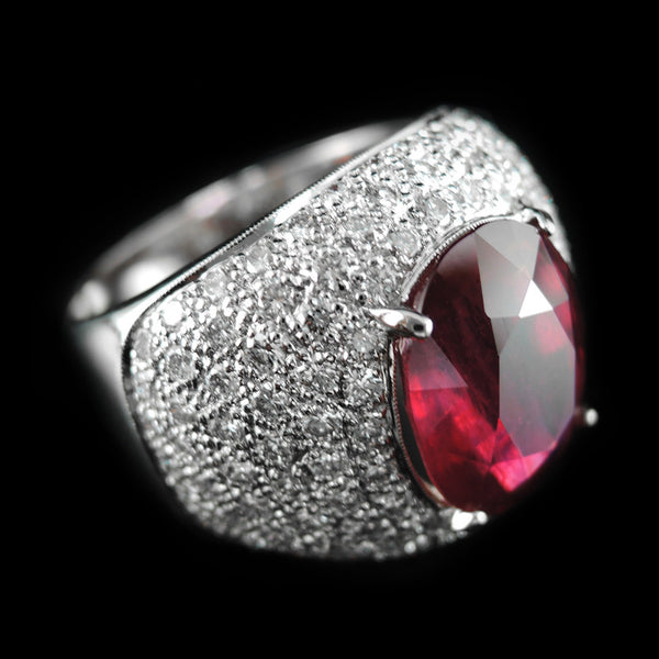 Ruby with Diamonds Ring in 22K Gold (แหวนทับทิมประดับเพชร)