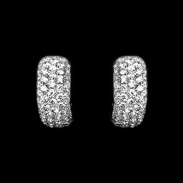 Diamond Earring in 18K Gold (WG) (ต่างหูเพชร)
