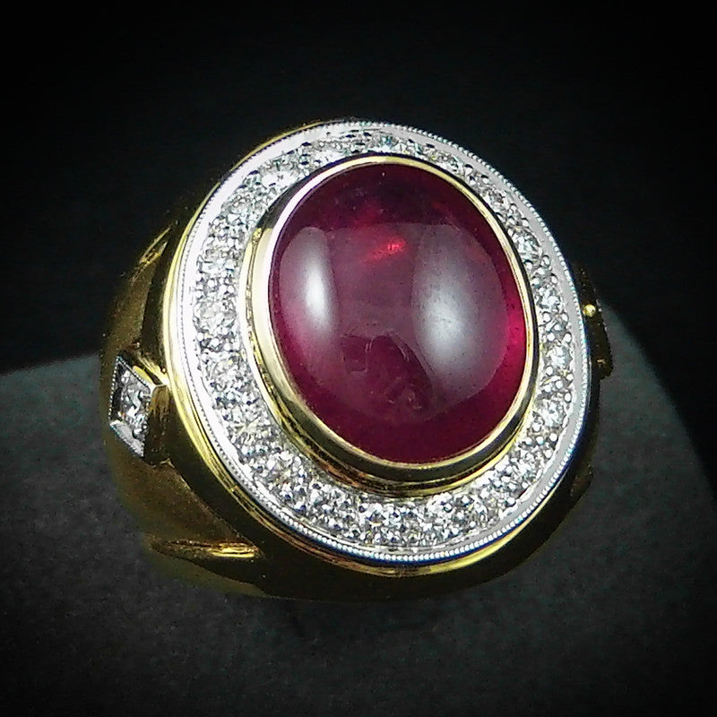 Ruby with Diamonds Ring in 22K Gold (แหวนทับทิมประดับเพชร)