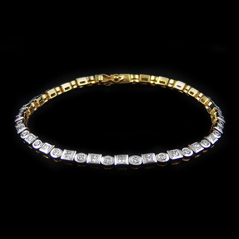 Diamond Bracelet in 22K Gold (สร้อยข้อมือเพชร)