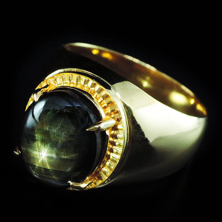 Black Star Ring in 22K Gold (แหวนทองคำ Black Star)
